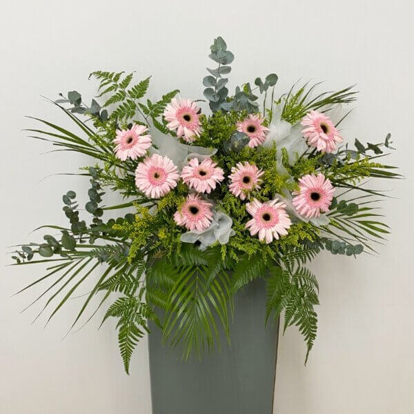 Pink Embrace Congratulation Stand