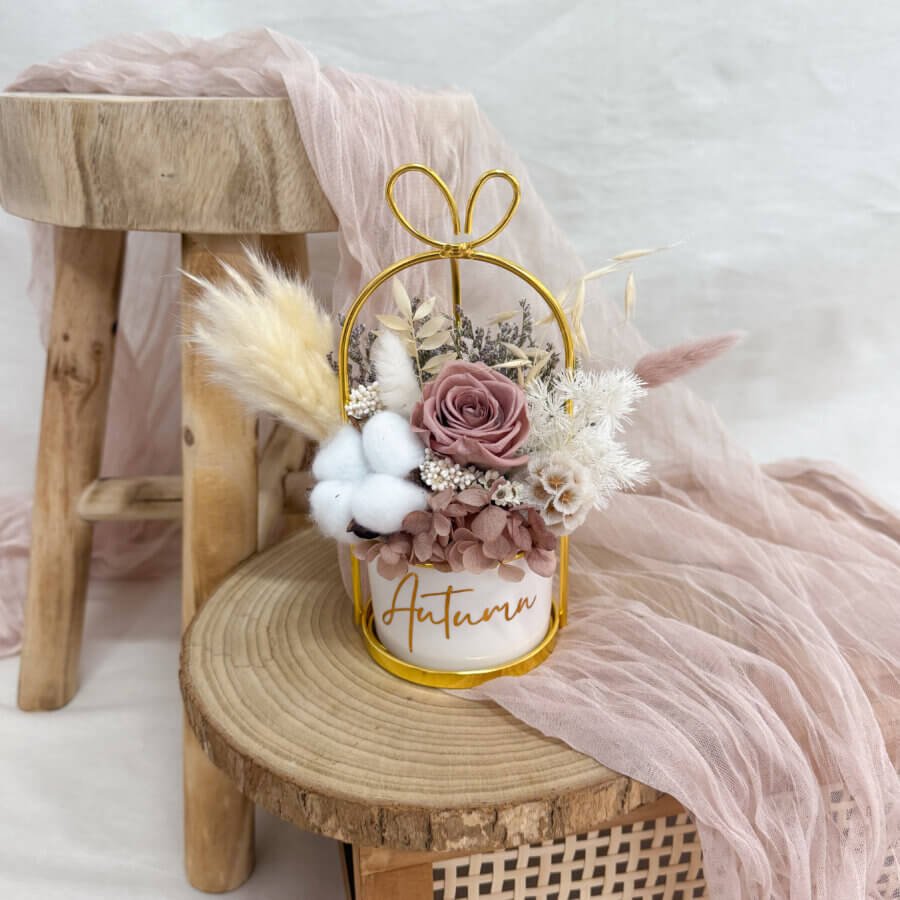 Timeless Periwinkle Pot - Cappuccino