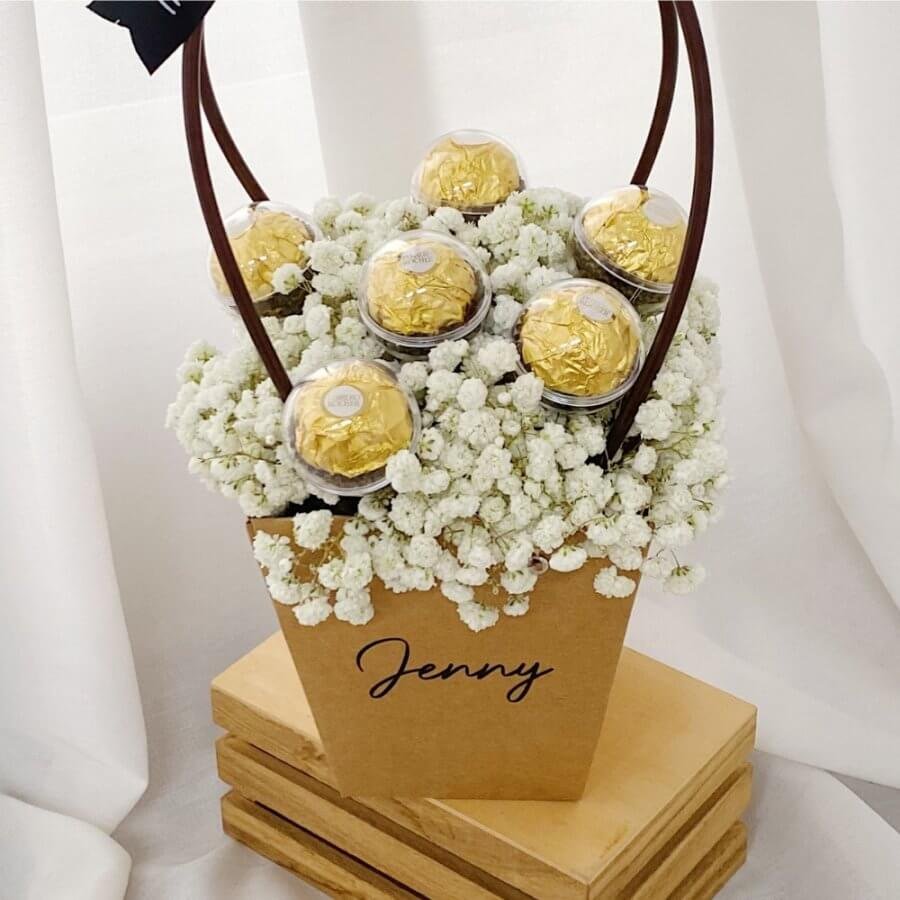 FloraBag - Rocher w/ Baby Breaths