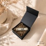 The Signature Keychain - Off-White